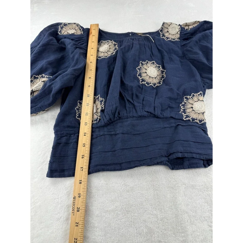 Free‎ People My Girl Floral Embroidered Blouse Women's Small Navy Cream Cropped